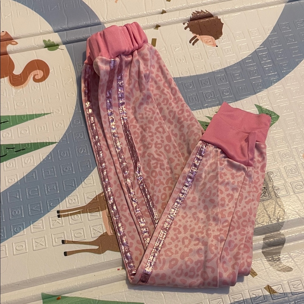 Pink Leopard Kids Matching Set - Picture 4 of 4